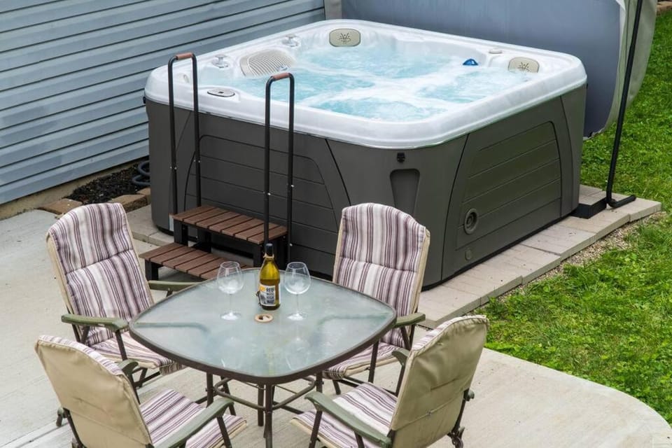 Hot Tub