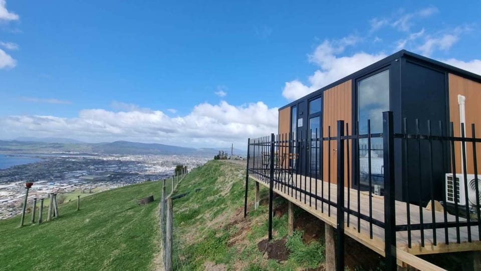 Aorangi Peak Cabins 1 by Tiny Away Cabin in Rotorua