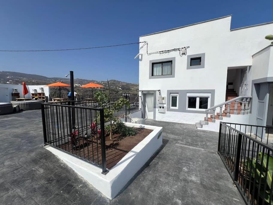 El Granero House in Comarca Norte