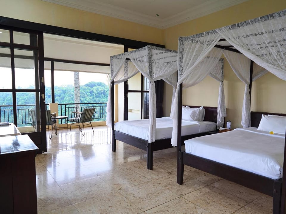 Bed, Balcony/Terrace, Bedroom