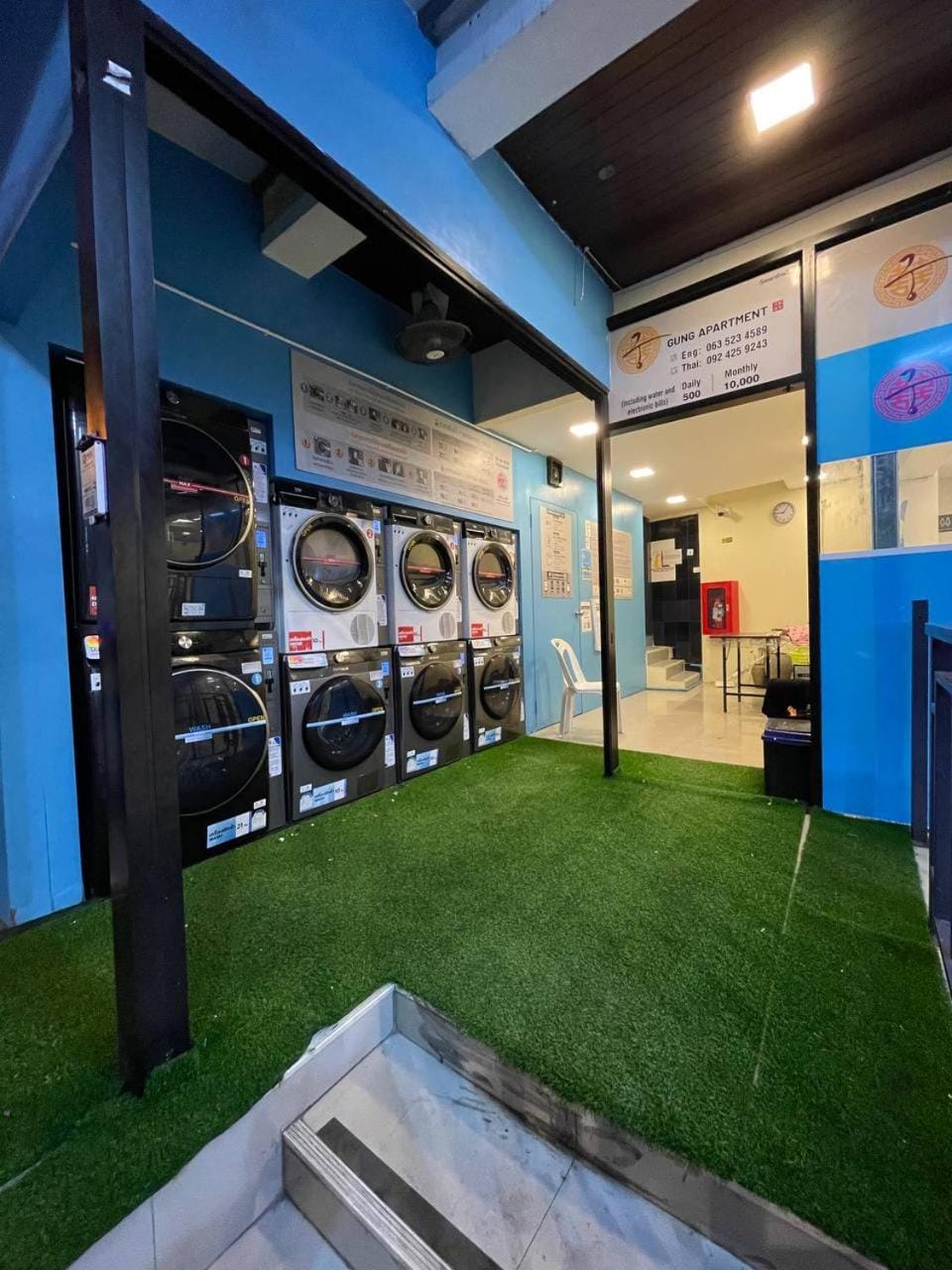 Property building, Facade/entrance, washing machine