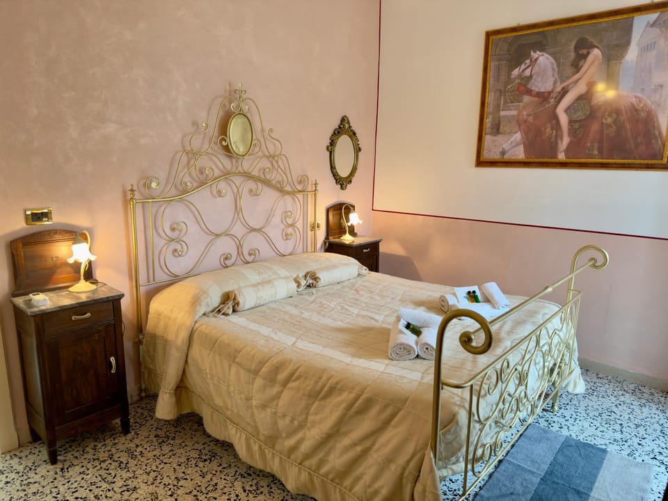 Bed, Bedroom, heating, towels, air conditioner
