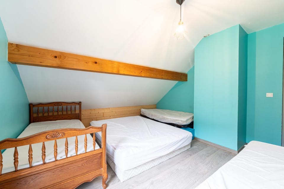 Property building, Living room, Bedroom