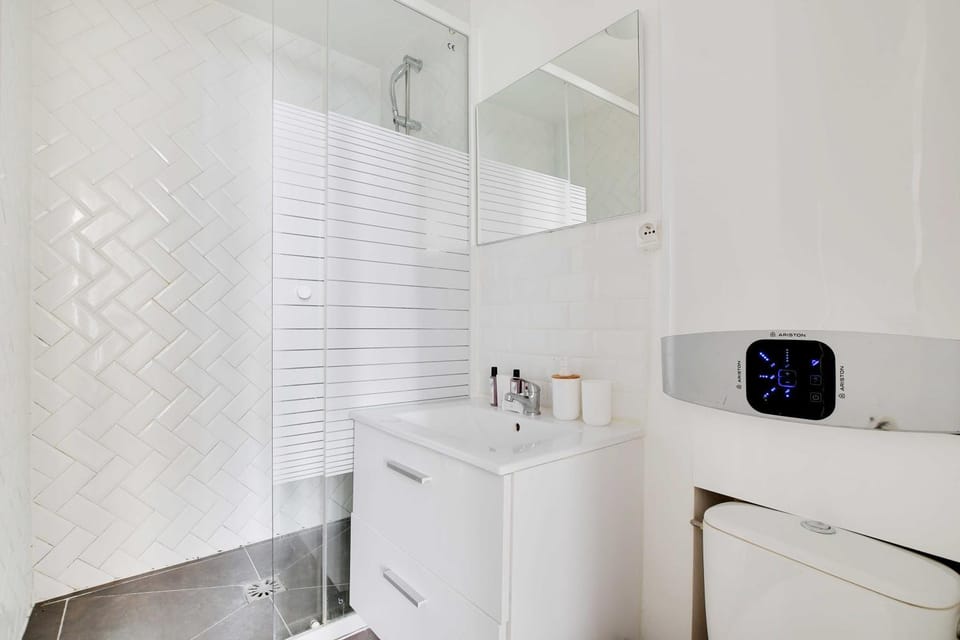 Shower, Toilet, Bathroom