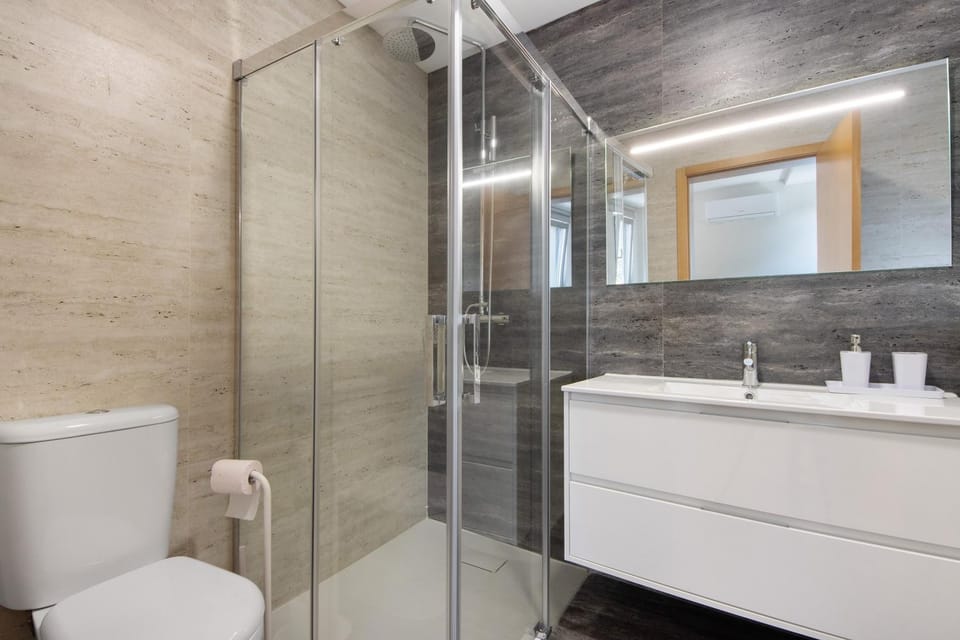 Bathroom, Living room
