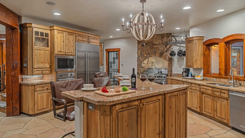 dishwasher, microwave, oven, stove, kitchen