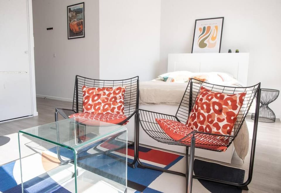 Suite POP 92 proche gare, stade de France, Parking Apartment in Île-de-France
