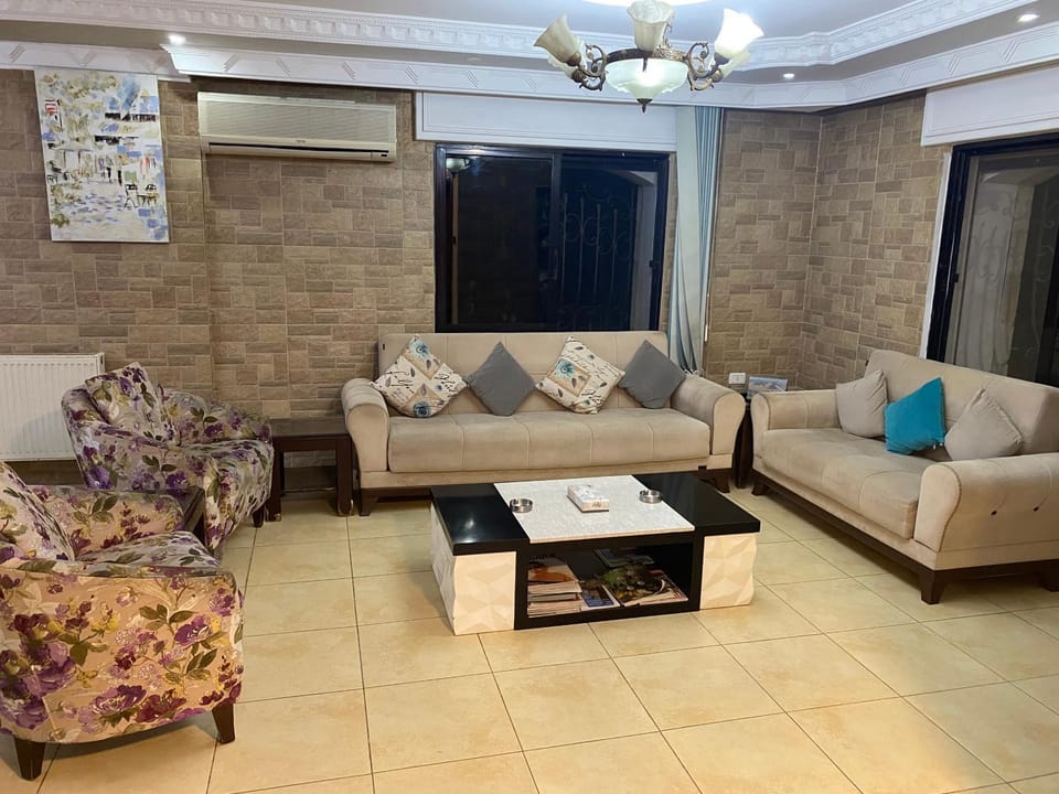 فندق اربد بلازا Hotel in North District