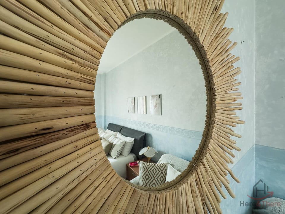 Bathroom, Decorative detail