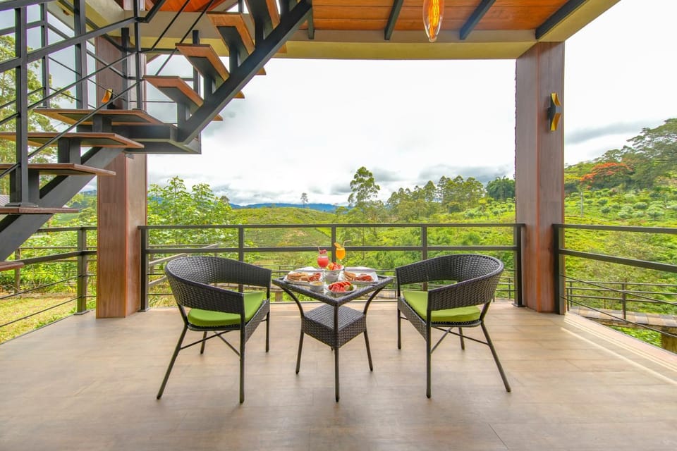 Day, Garden, View (from property/room), Balcony/Terrace, Balcony/Terrace, Dining area, Garden view, Mountain view