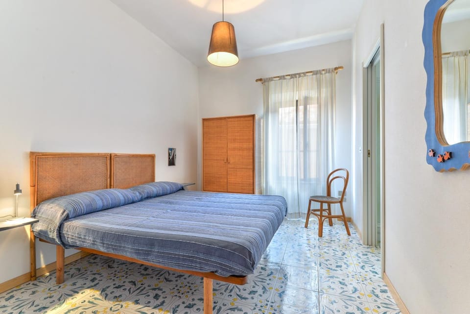 Property building, Living room, Bedroom