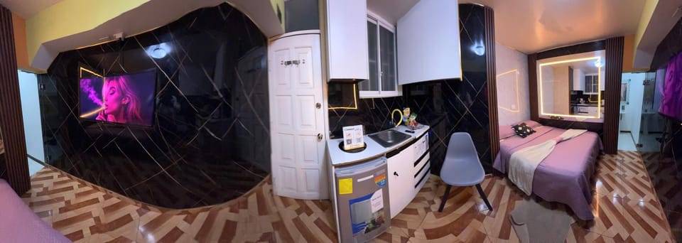 Gold House Premium Love hotel in Quito
