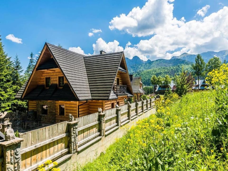 Rezydencja Sywarne Lux Spa House in Lesser Poland Voivodeship