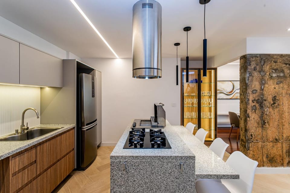 Luxury in Copacabana Near the Beach | BI 115/501 Apartment in Rio de Janeiro