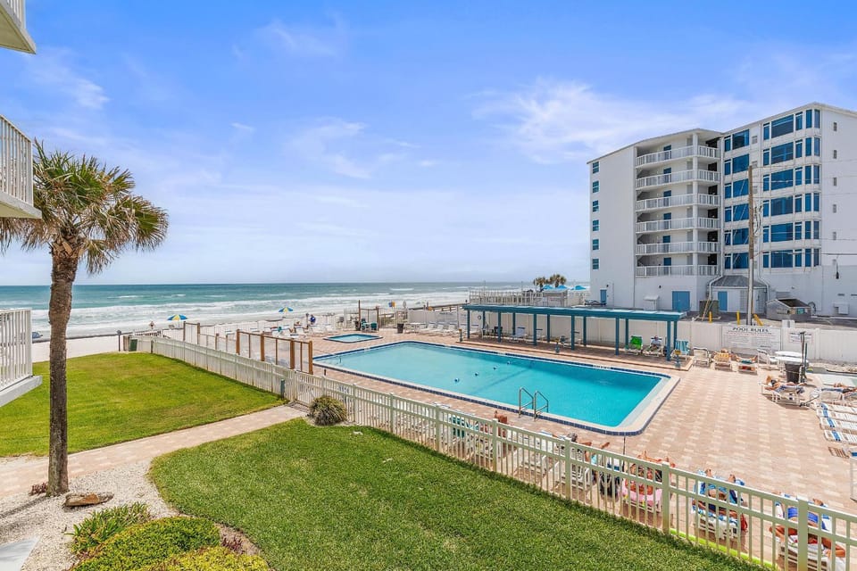Ocean Reef Villas 207 House in New Smyrna Beach