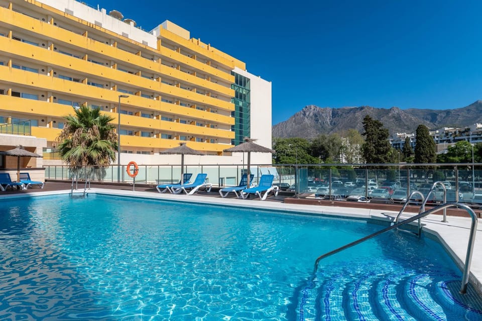 Property building, Swimming pool