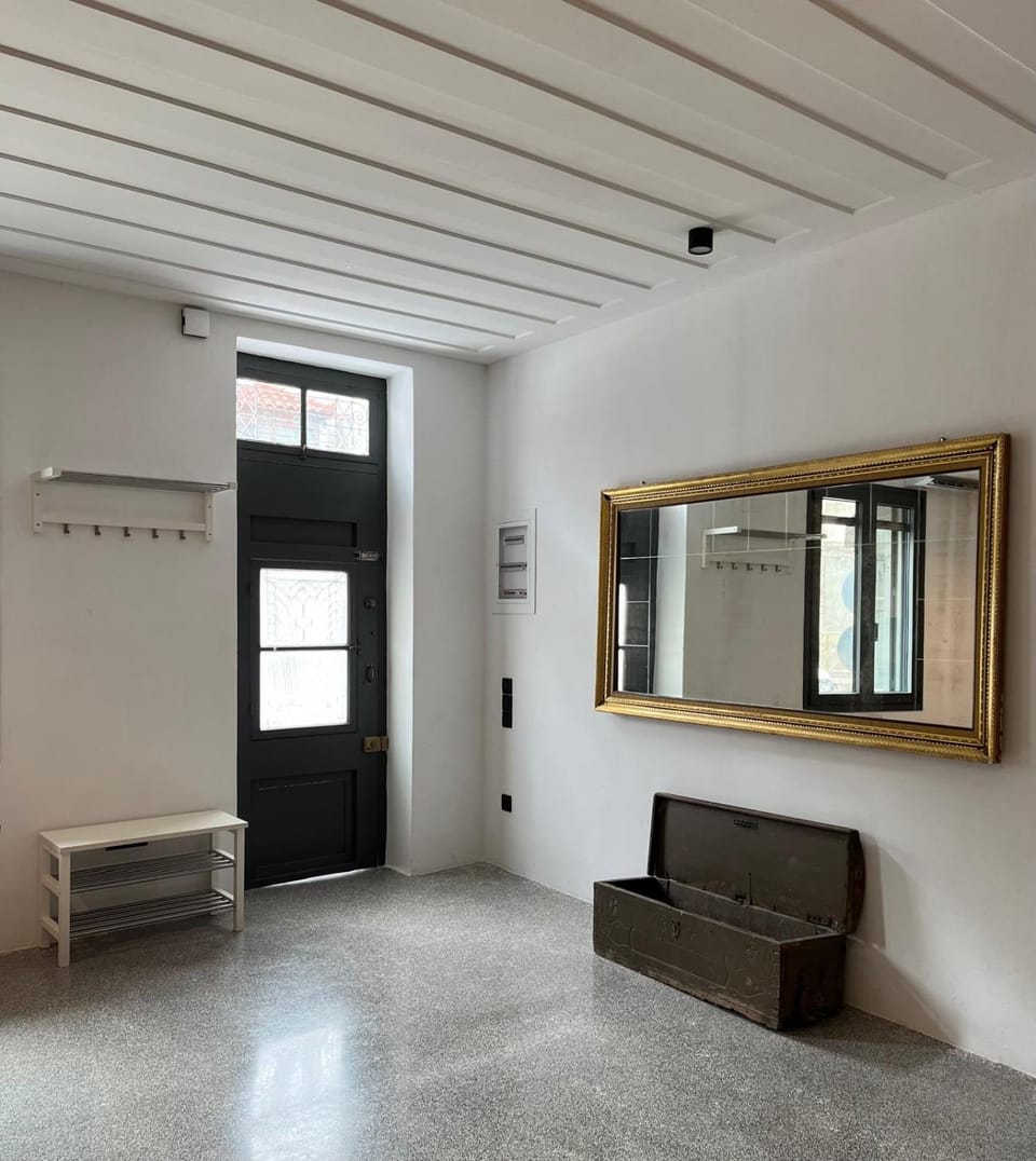 Living room, air conditioner