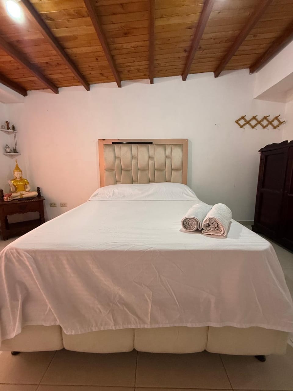 Oxford House Hostel Bed and Breakfast in Floridablanca