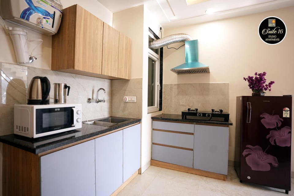 Suite 16 Studio Apartments Luxury 1BHK - Near Artemis Hospital Apartment in Gurugram