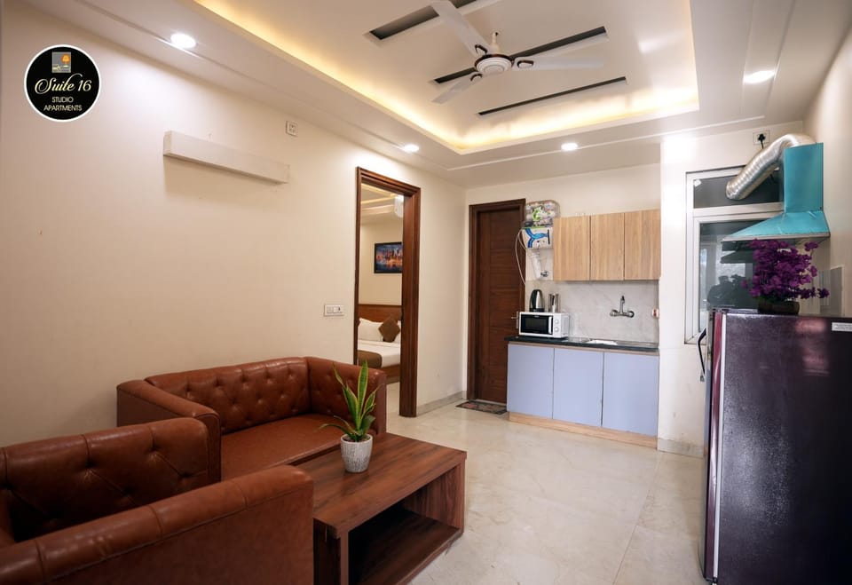 Suite 16 Studio Apartments Luxury 1BHK - Near Artemis Hospital Apartment in Gurugram