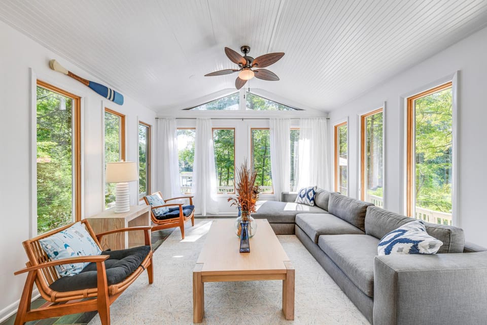 Waterfront Urbanna Home w/ Private Dock House in Virginia