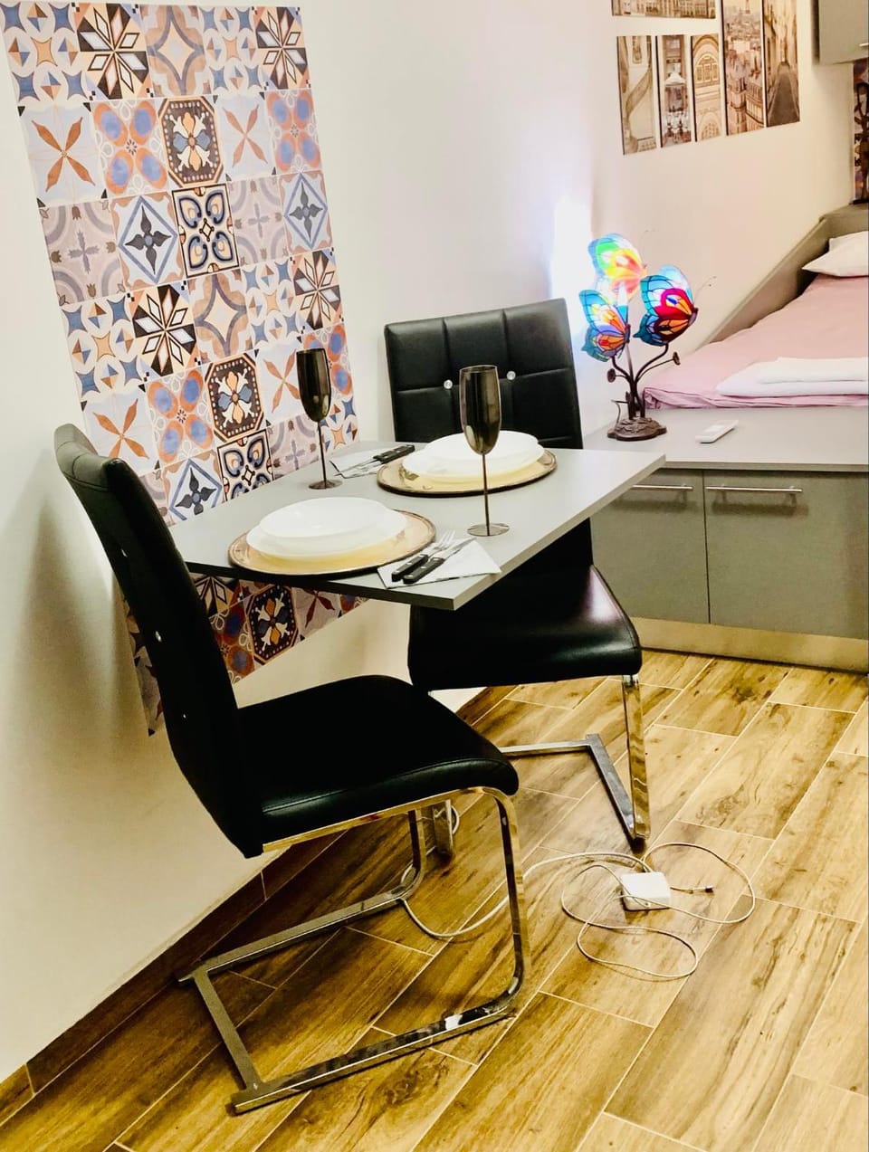 Little Paris with Free Garage Near Tokuda Hospital Apartment in Sofia