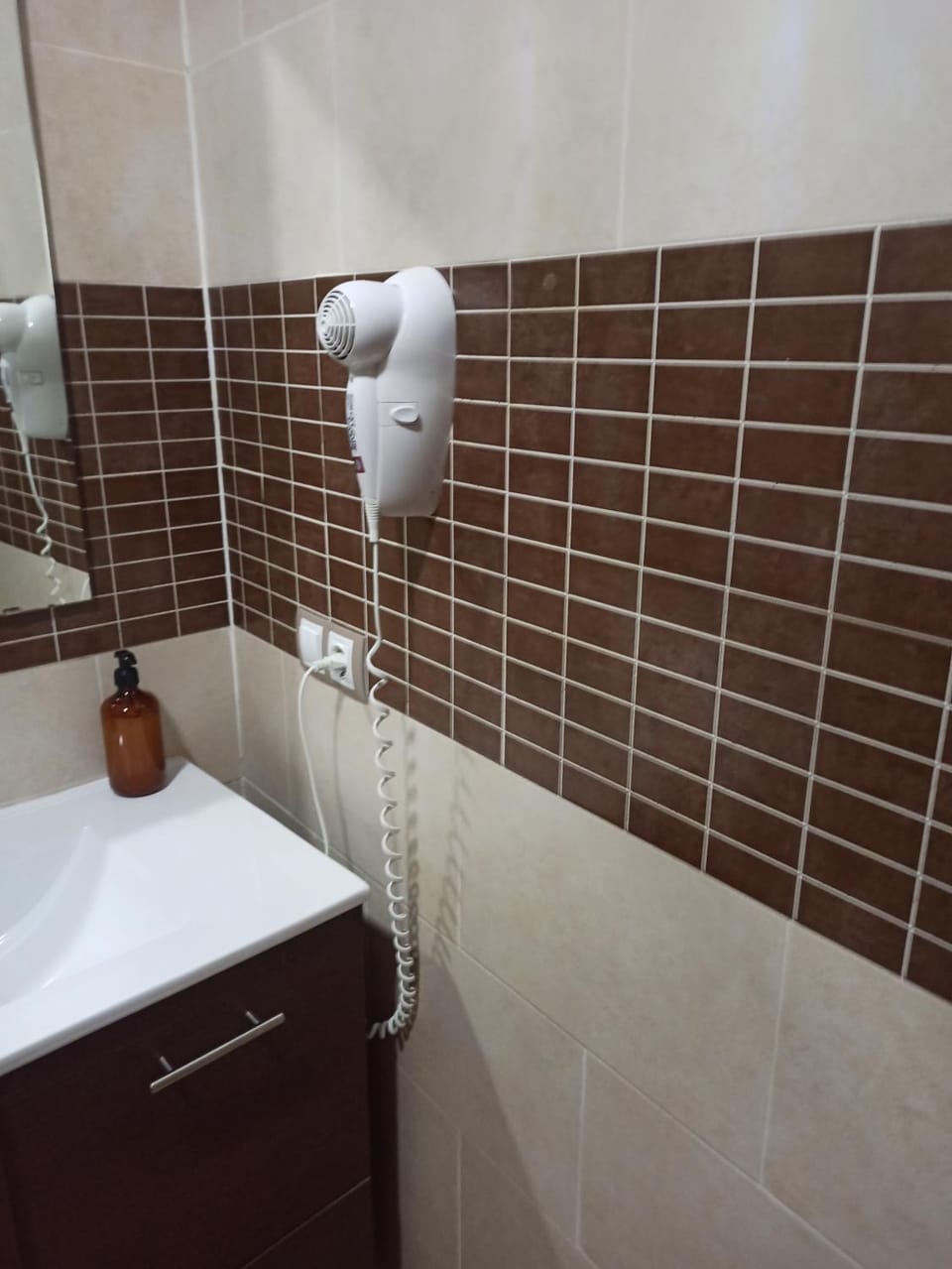 Shower, Bathroom, towels