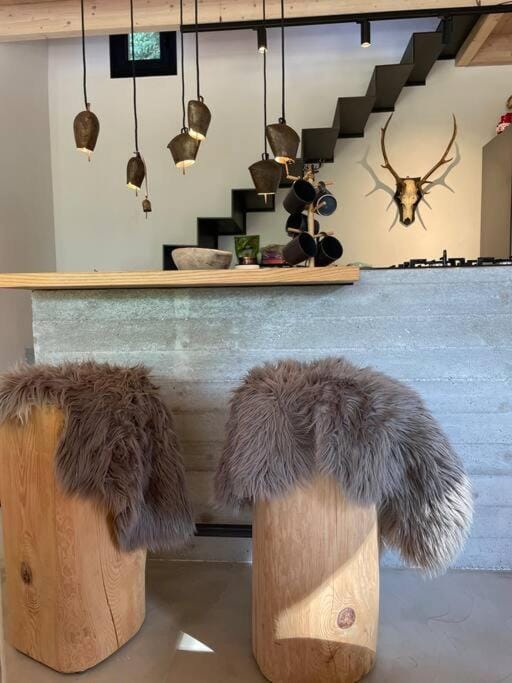 Lounge or bar