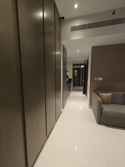 LeModCasa - Modern Chic studio Apartment in Dubai