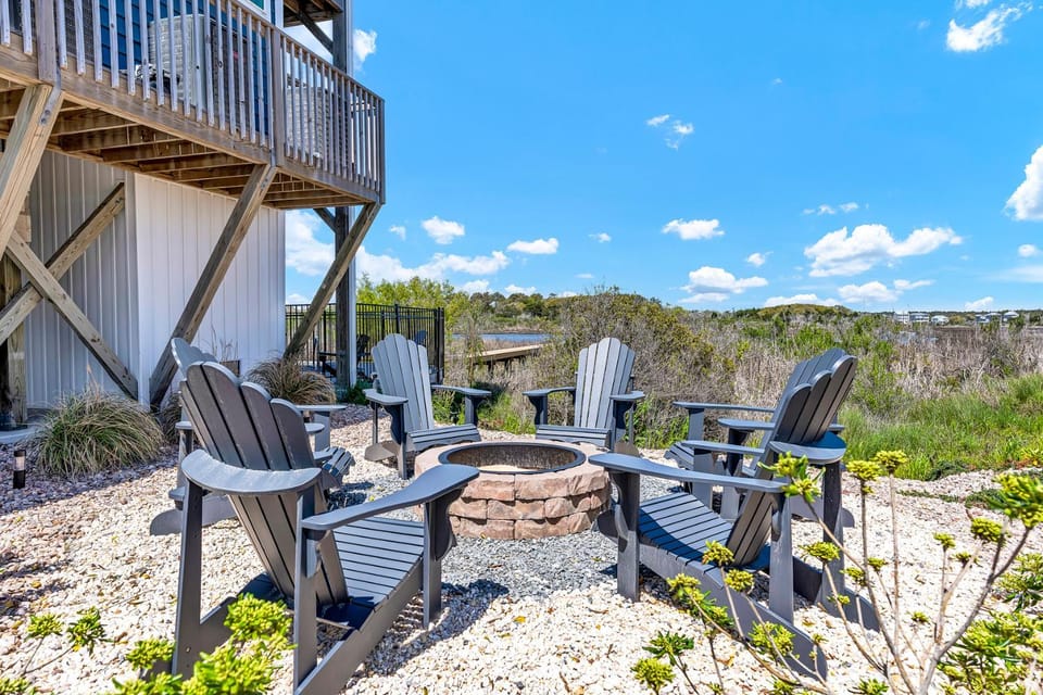 Beachfront Memories by Sea Scape Properties House in North Topsail Beach