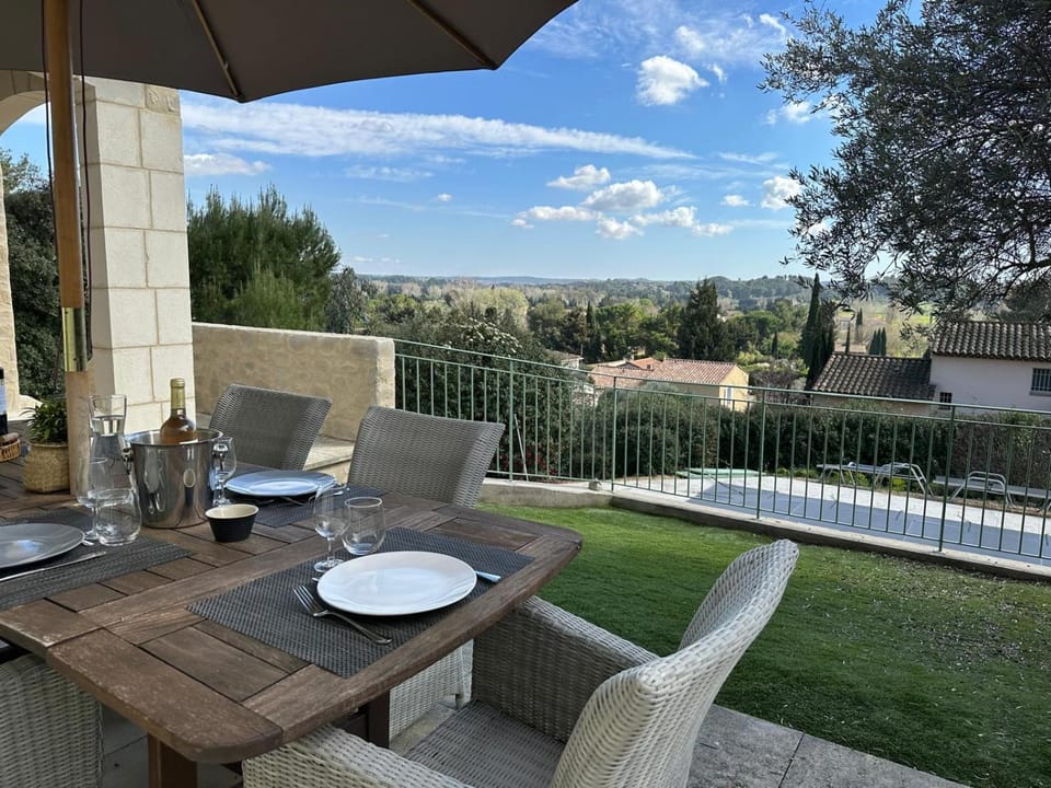 Patio, Natural landscape, View (from property/room), Balcony/Terrace