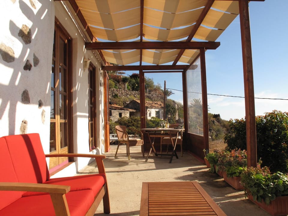 Balcony/Terrace, Garden view