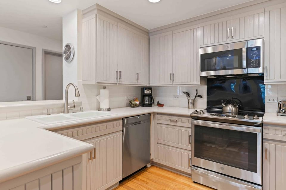 The Charter at Beaver Creek D1205 Apartment in Beaver Creek