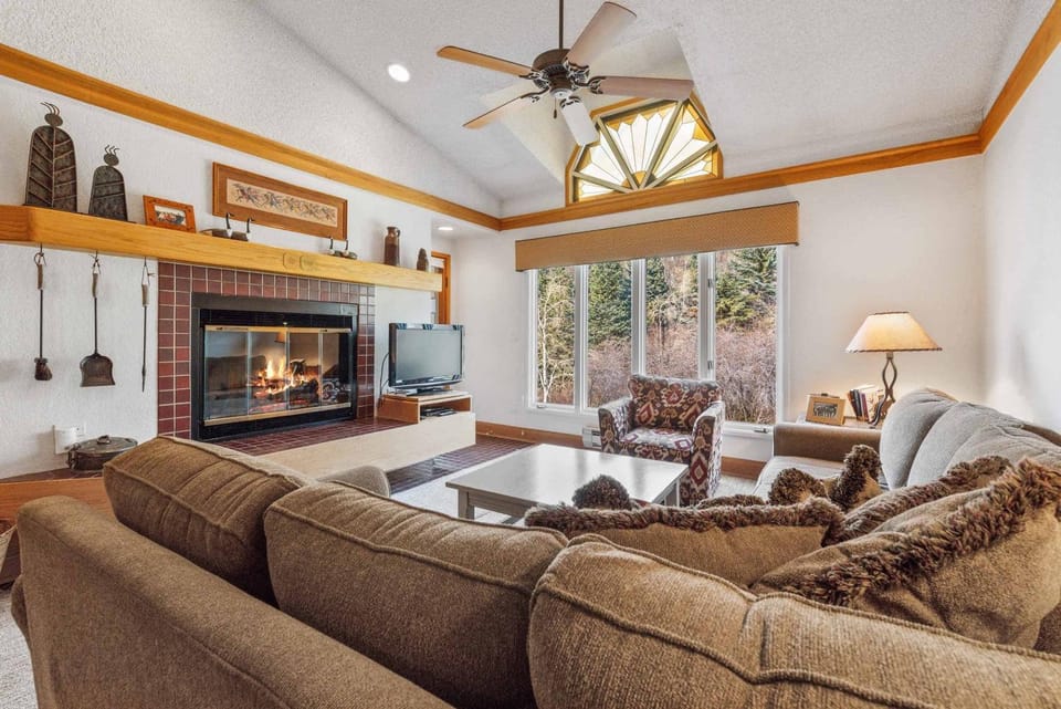 The Charter at Beaver Creek D4105 Apartment in Beaver Creek
