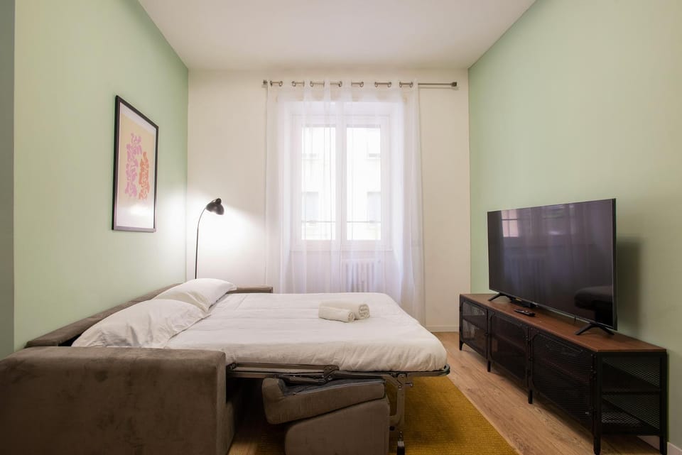 Communal lounge/ TV room, Bed