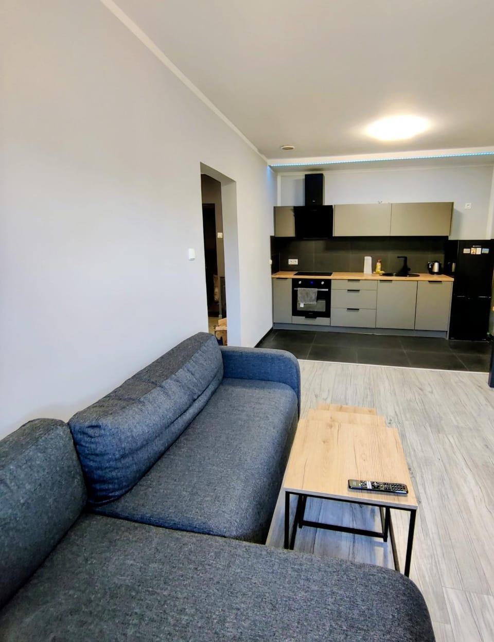 WYPOSAŻONY APARTAMENT, 10 KM szlakiem na Śnieżkę, otoczony górami i spokojem Apartment in Lower Silesian Voivodeship