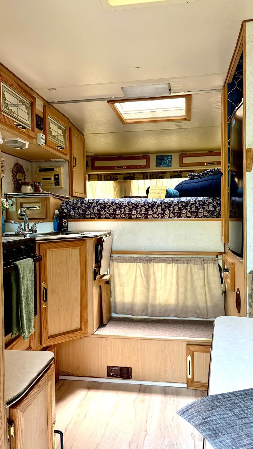 Camper for 2 less than half a mile from Mt Rainier Campground/ 
RV Resort in Washington