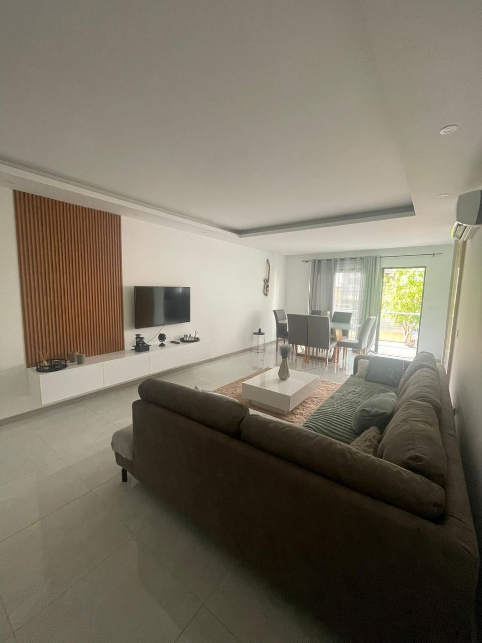 Communal lounge/ TV room, Living room