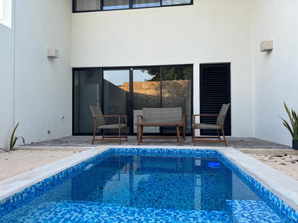 Patio, Pool view, Swimming pool