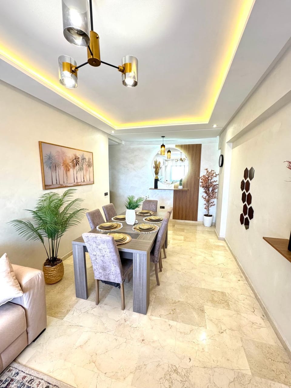 Appartement au Centre ville Gueliz avec piscine Apartment in Marrakesh