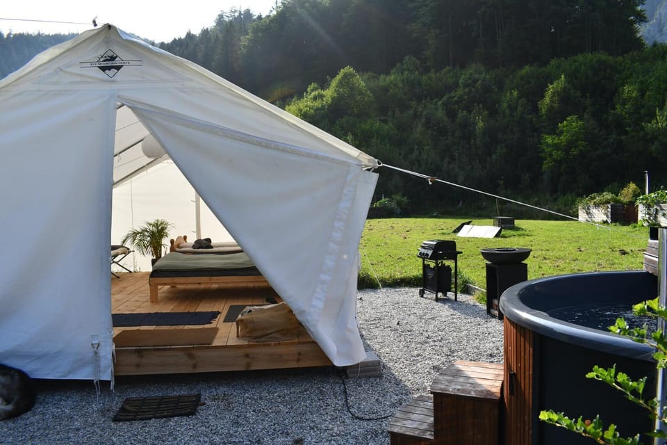 Property building, Hot Tub