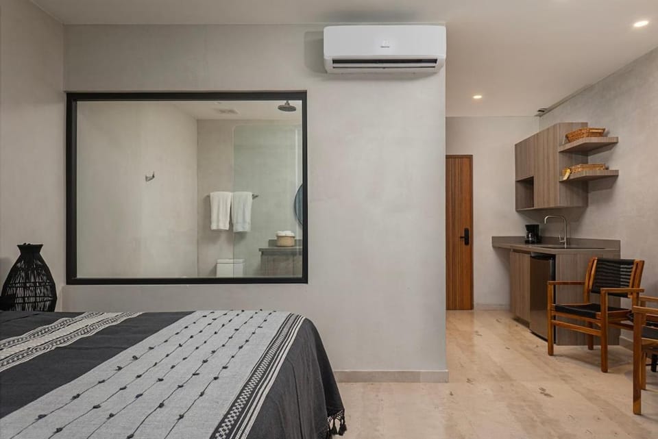 Bed, Kitchen or kitchenette, Photo of the whole room, air conditioner