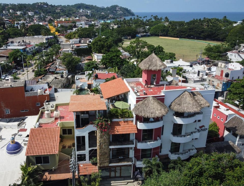 Property building, Bird's eye view, Street view, Location