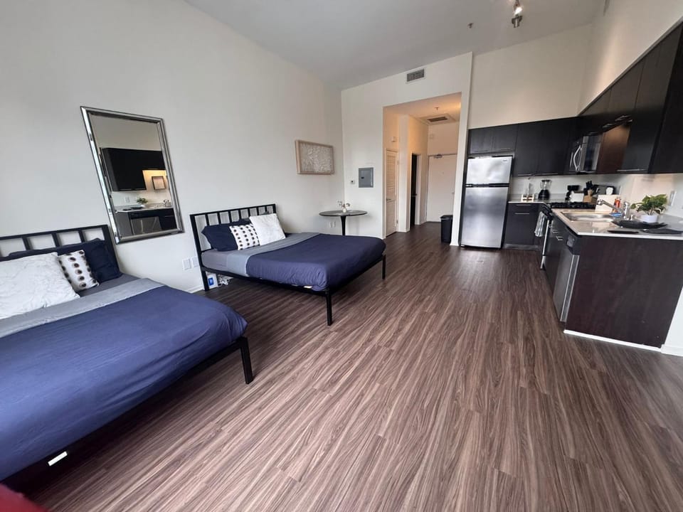 Awesome Loft at Hollywood FREE Parking Apartment in Hollywood