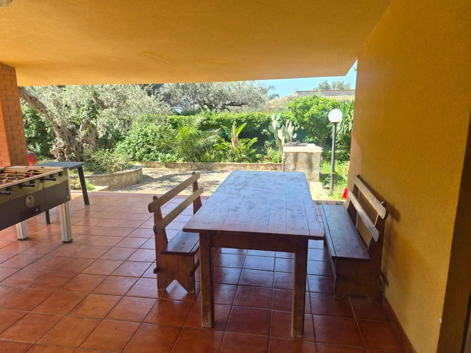 Villa Giù, indipendent villa near airport and sea House in Sicily