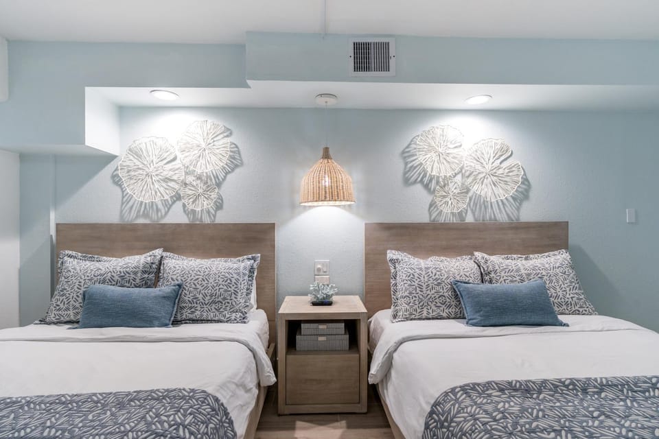 Modern Oceanfront 1 Bedroom Condo, Prime Location, Stunning Views at Beach Cove Resort Apartment hotel in North Myrtle Beach