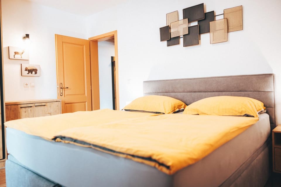 Bed, Bedroom, wardrobe