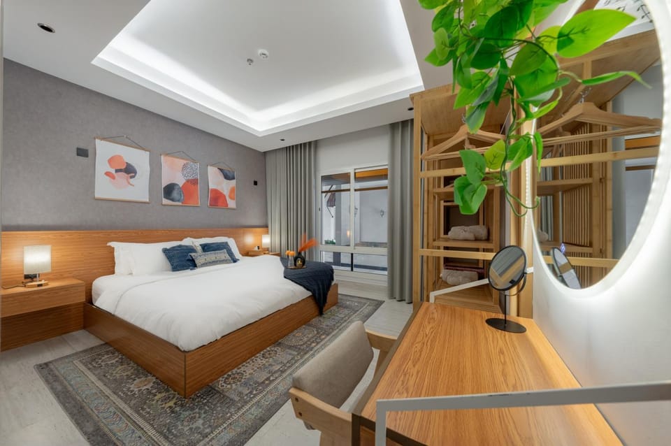 Bed, Bedroom