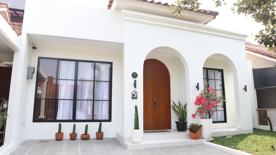 Property building, Garden view