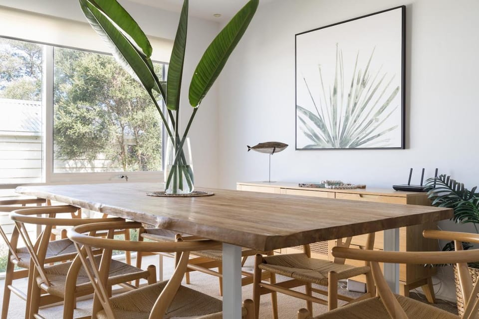 The Hideaway - Coastal Chic Living House in Melbourne